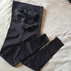 Blanqi Everyday Black Maternity Leggings